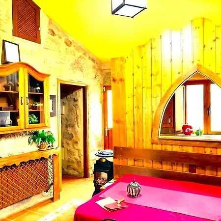 A Casa Do Aloumino Da Auga Mondariz Vt-po-00148 Y Prexigueiro Obsequio Entrada Por Persona A Circuito Termal *