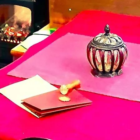 A Casa Do Aloumino Da Auga Mondariz Vt-po-00148 Y Prexigueiro Obsequio Entrada Por Persona A Circuito Termal San Felix (Pontevedra)