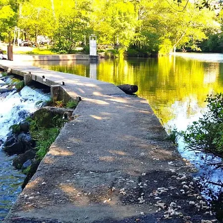 A Casa Do Aloumino Da Auga Mondariz Vt-po-00148 Y Prexigueiro Obsequio Entrada Por Persona A Circuito Termal Лоугарес