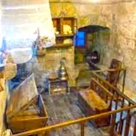 A Casa Do Aloumino Da Auga Mondariz Vt-po-00148 Y Prexigueiro Obsequio Entrada Por Persona A Circuito Termal Лоугарес