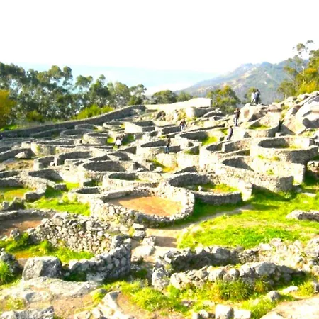 A Casa Do Aloumino Da Auga Mondariz Vt-po-00148 Y Prexigueiro Obsequio Entrada Por Persona A Circuito Termal Holiday home San Felix (Pontevedra)